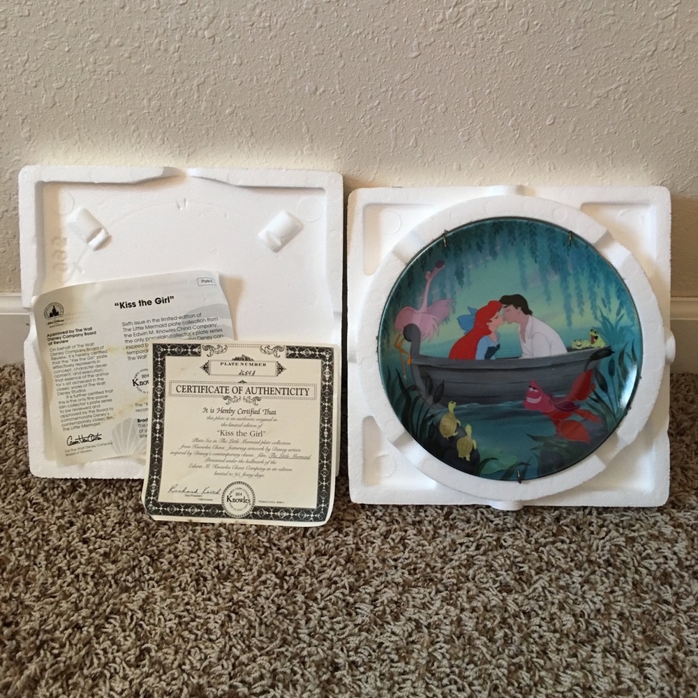 Little Mermaid “Kiss the Girl” collector plate